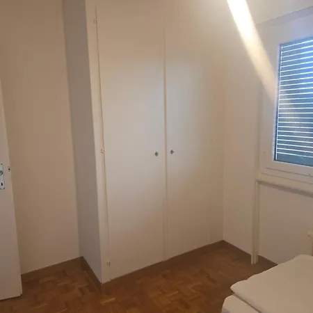 Apartment One In A Large Shared Lausanne