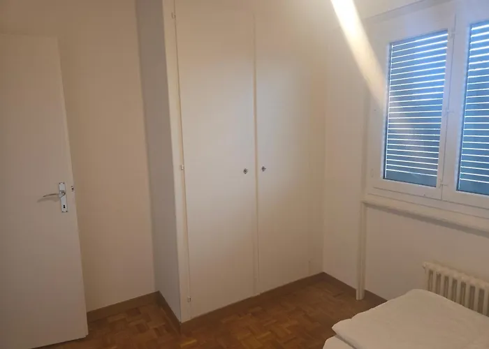 Apartment One In A Large Shared Lausanne